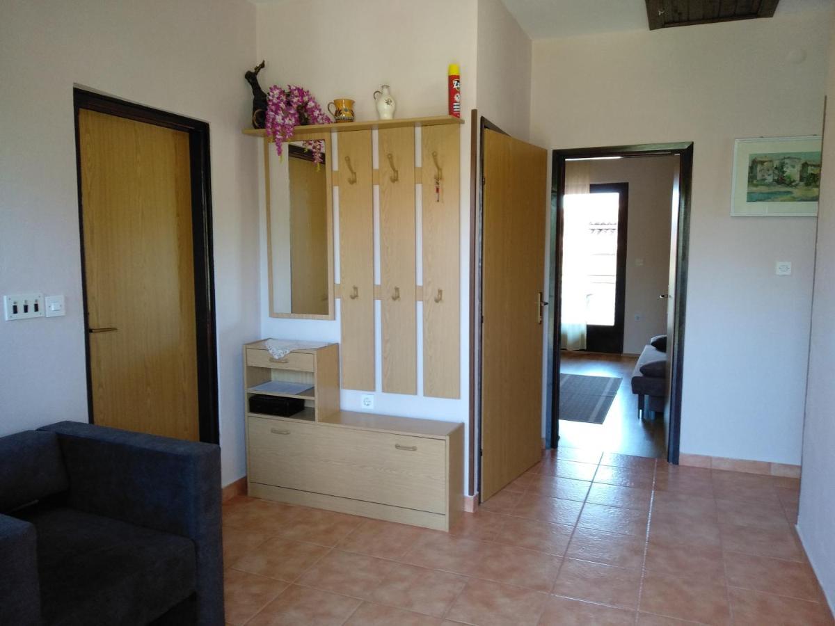 Apartments With A Parking Space Umag - 7057 Exterior foto